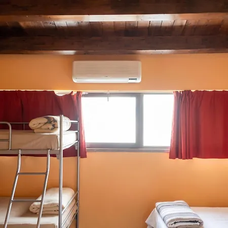 Spacious And Modern House In Riopico Nyaraló