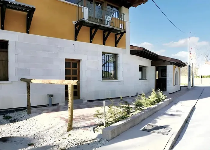 Spacious And Modern House In Riopico * Cardenuela-Riopico