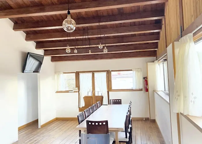 Vakantiehuis Spacious And Modern House In Riopico Cardenuela-Riopico